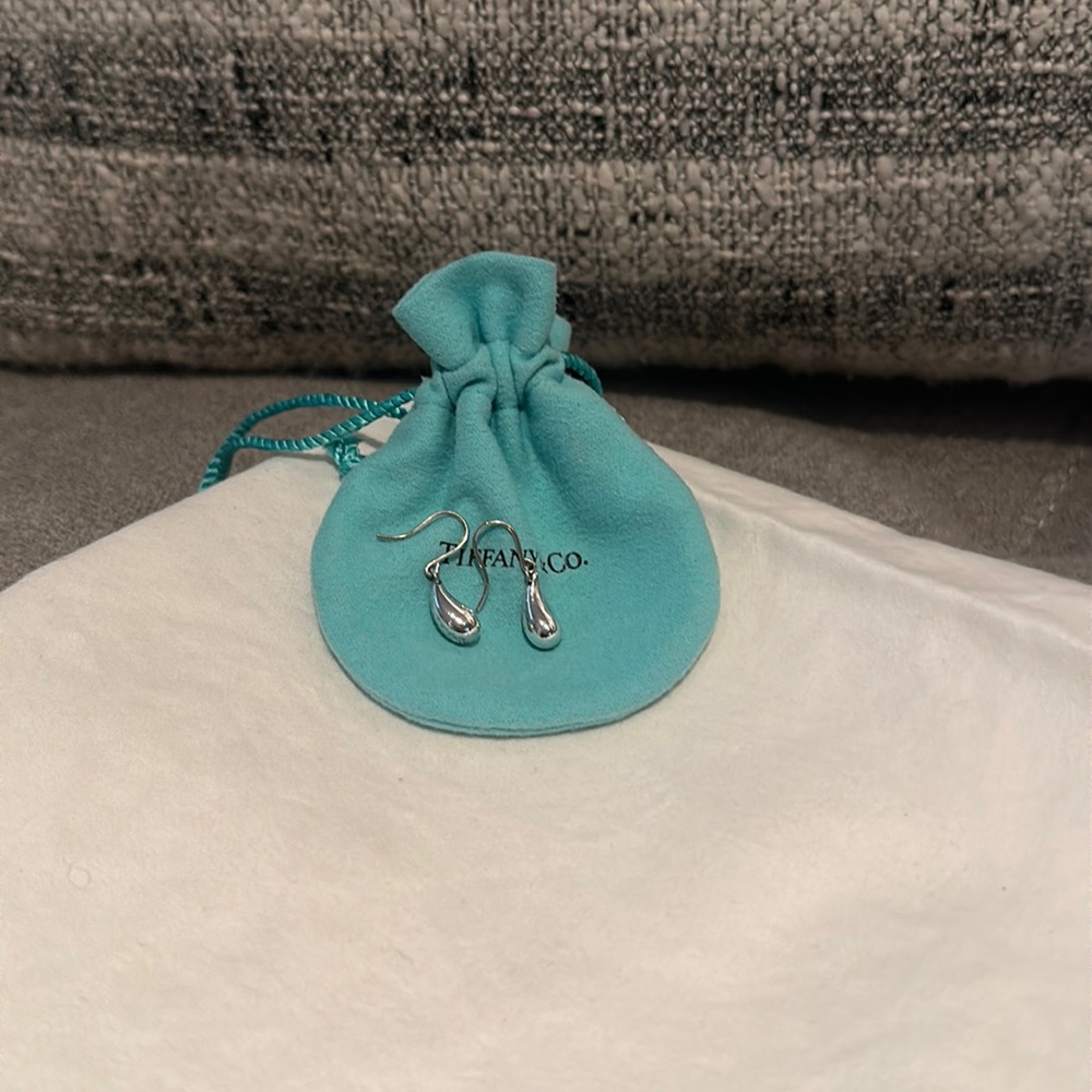 Tiffany and Co Elsa Perreti tear drop